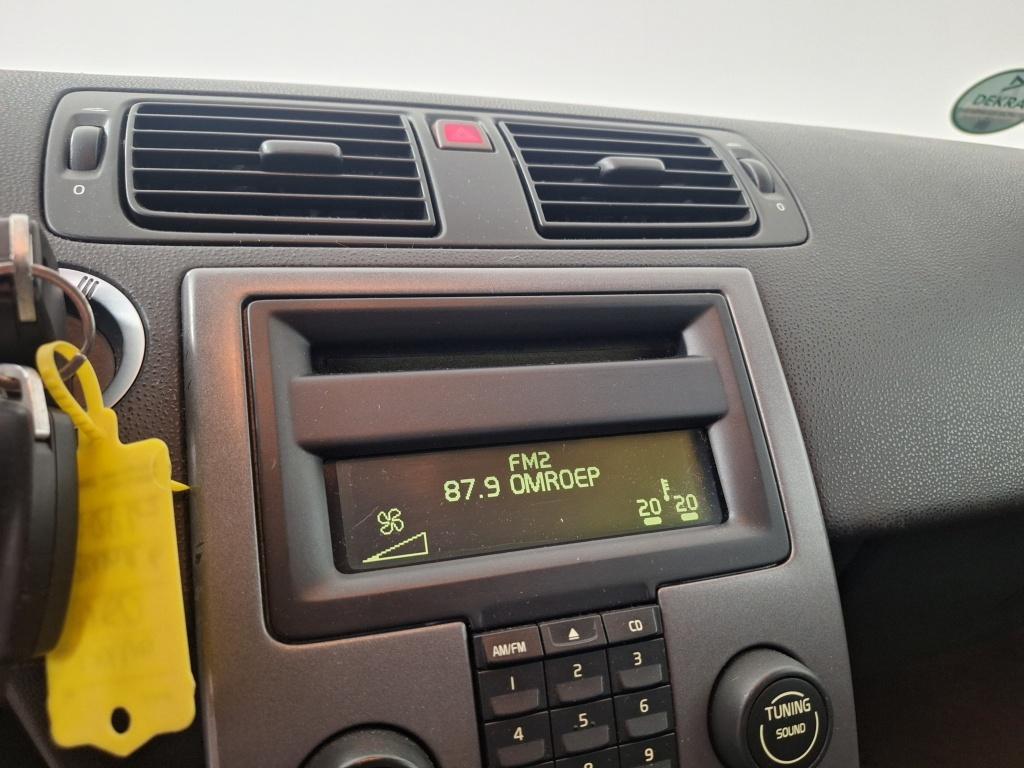 Volvo V50 1.8 momentum | trekhaak | airco | cruise control