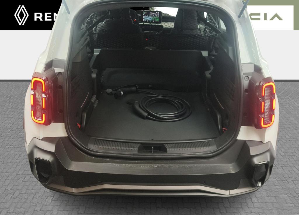 Renault 4 renault e-tech electric evolution comfort range van 52kwh