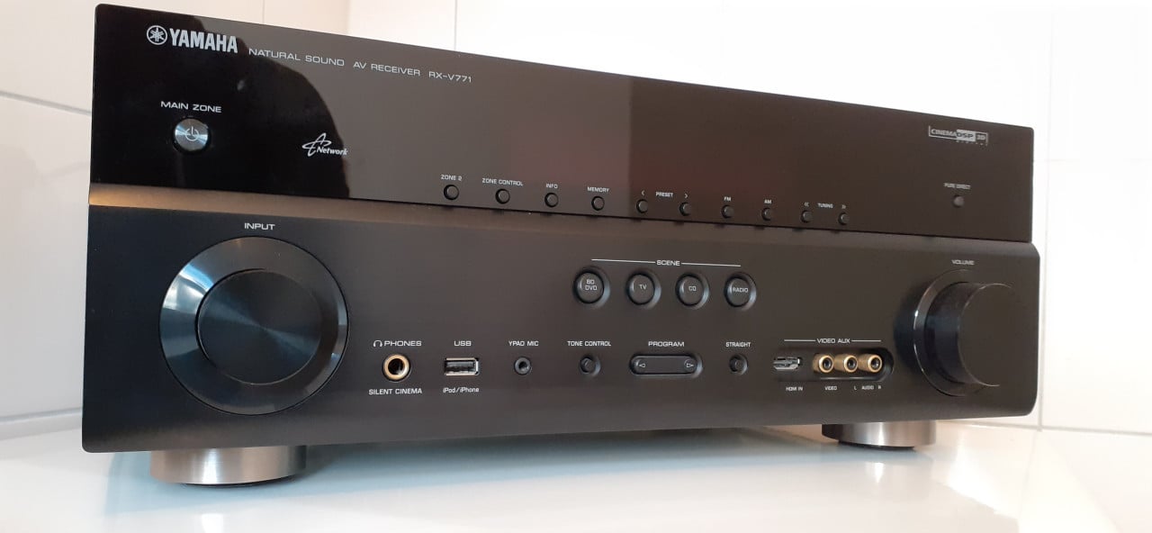 Yamaha RX-V771 Versterker
