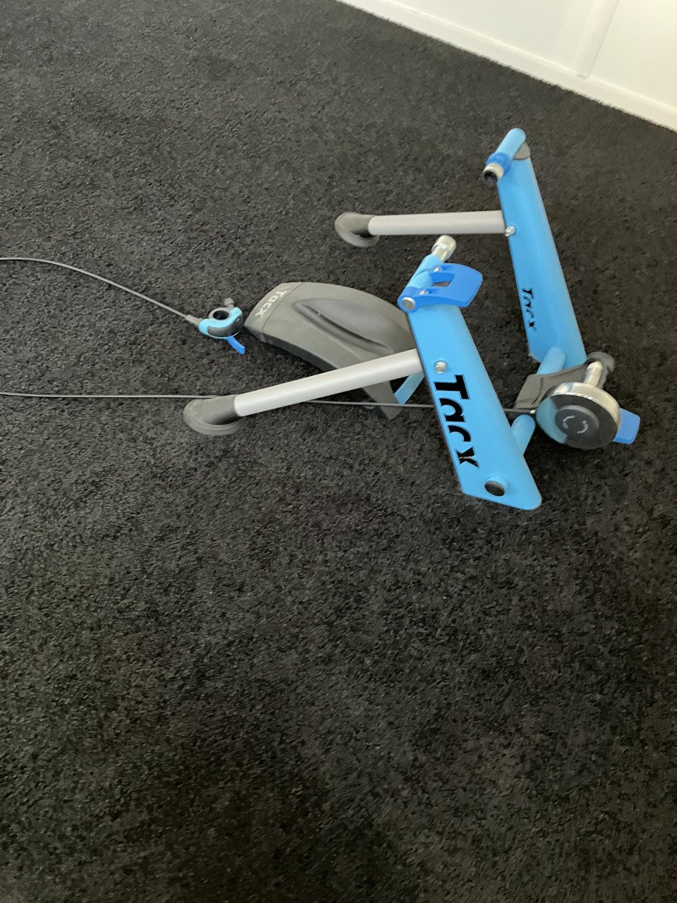 Te koop in  goede staat een tacx fietstrainer   DOE EEN BOD