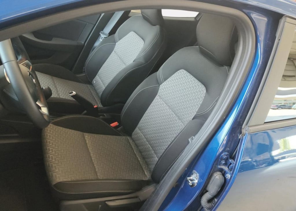 Renault Clio 1.6 e-tech hybrid 145 evolution