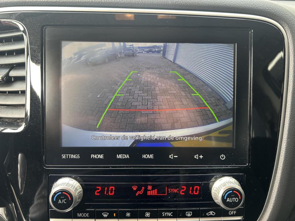 Mitsubishi Outlander 2.4 phev pure+