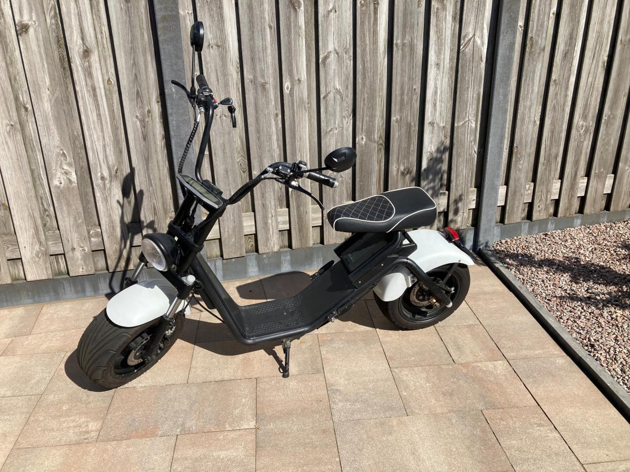 E-scooter Spyder Wheelz