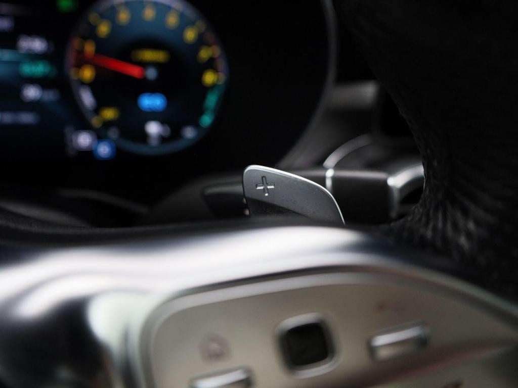 Mercedes-Benz Glc 300e 4matic business solution amg automaat | panorama dak