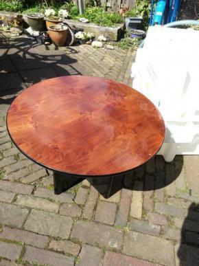 Salontafel eiken 60 x 60 cm...& 1 x donker hout Salontafel exotisch &..Teak
