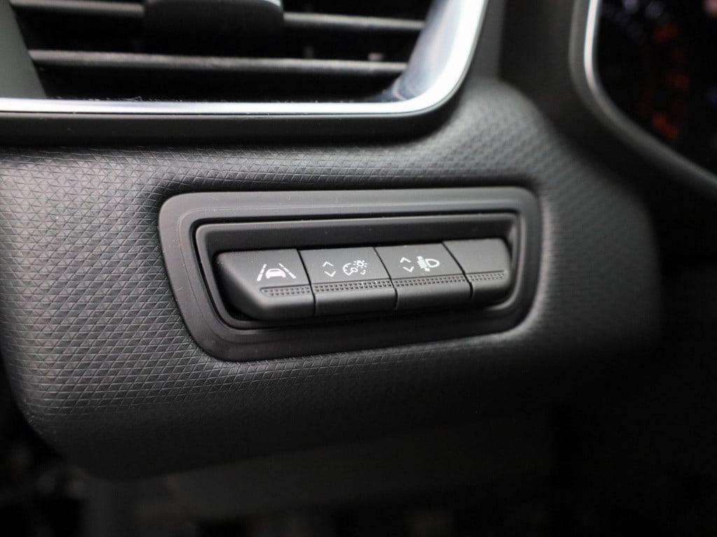 Renault Clio 1.0 tce zen | lage km stand! | navigatie | apple carplay / and