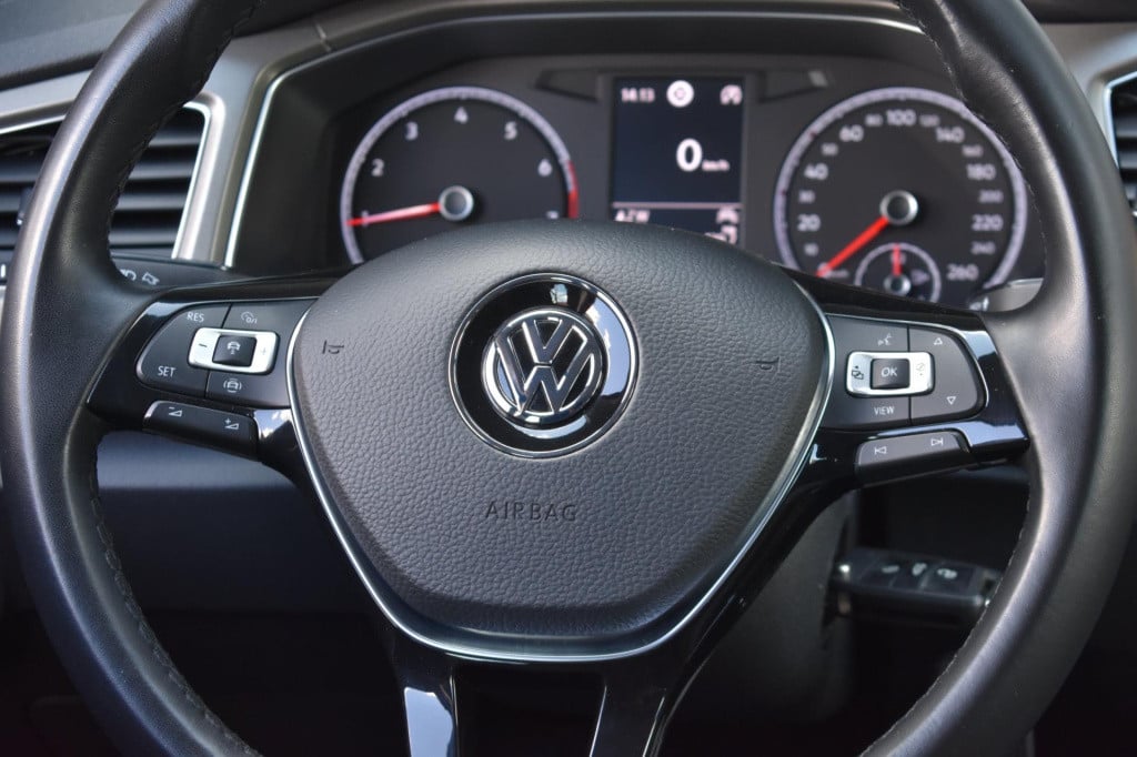 Volkswagen T-roc 1.0 tsi | camera | apple carplay | android auto | navigati