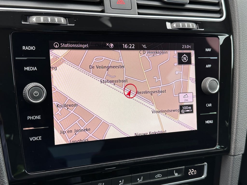 Volkswagen Golf 1.5 tsi 150pk dsg highline | camera | virtual cockpit | tre