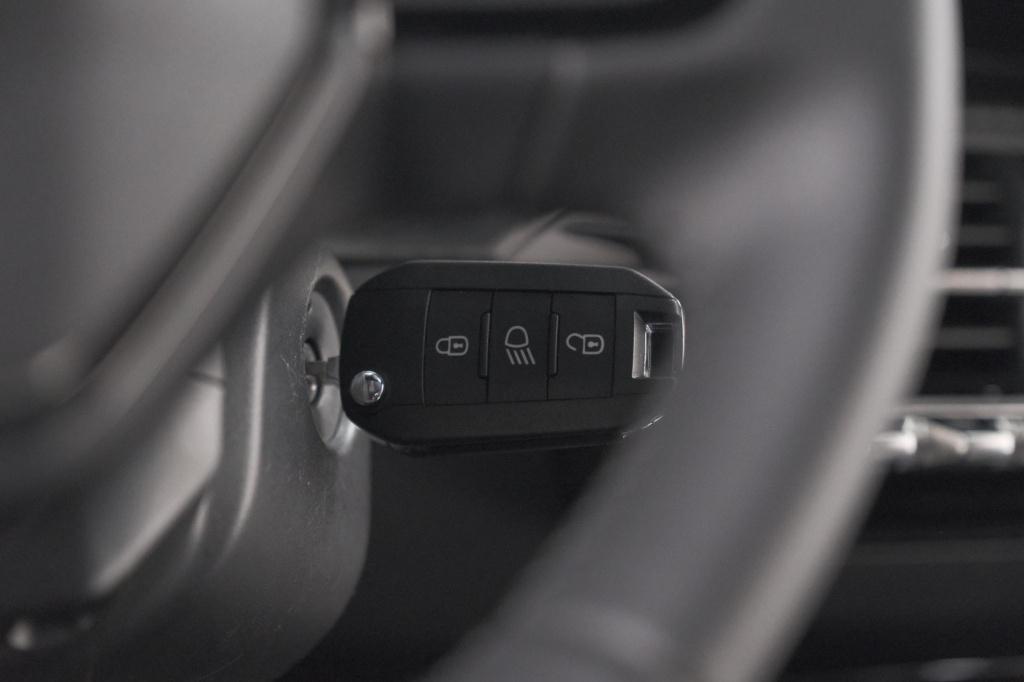 Peugeot 2008 hybrid 145 e-dcs6 allure | 360 camera | adaptieve cruise contr