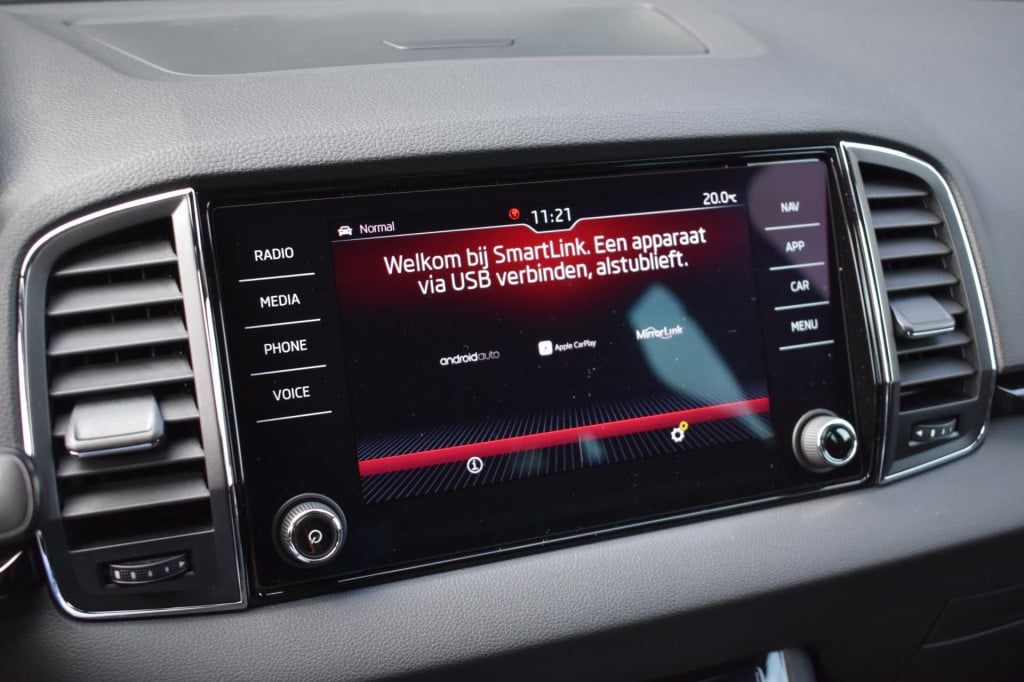 Skoda Karoq 1.5 tsi act sportline | trekhaak | camera | nap | virtual cockp