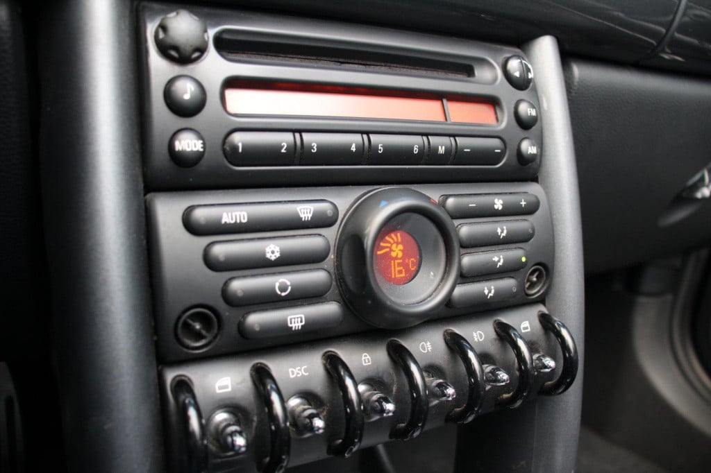 Mini Cabrio mini 1.6 s chili - harman/kardon - leder - navi - cruise - stoe