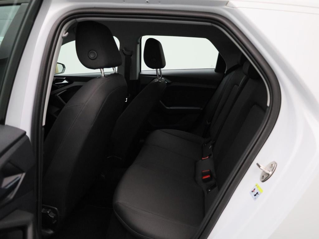 Audi A1 Sportback 1.0 25 tfsi 70kw attraction | virtual cockpit | apple car