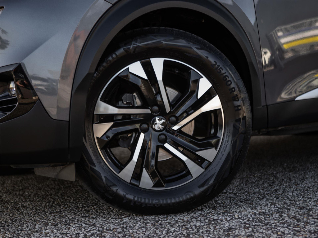 Peugeot 2008 1.2 puretech 130pk allure pack | navigatie | trekhaak | camera