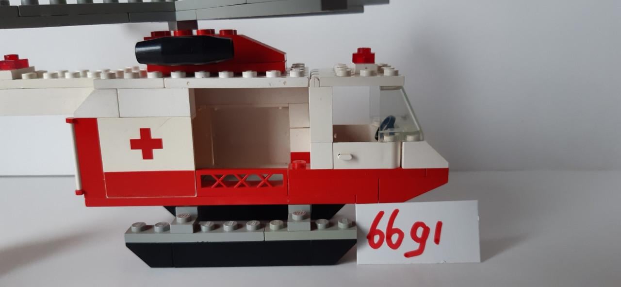 Lego Classic Town 6691: rode kruis helikopter