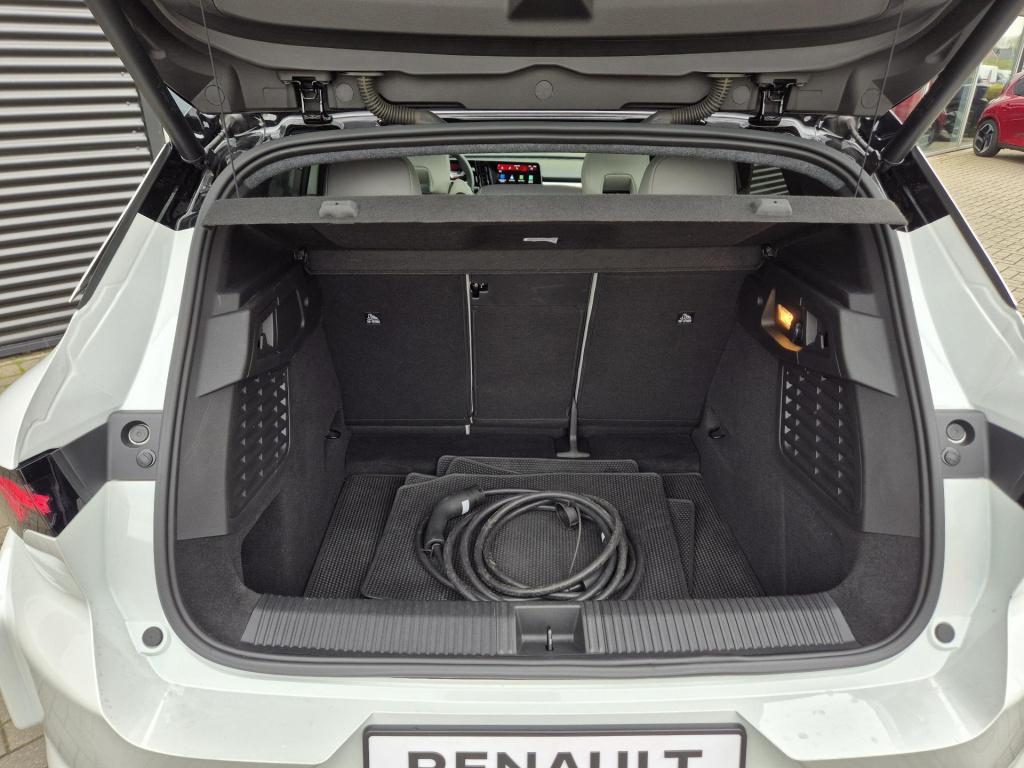 Renault Scenic e-tech ev87 long range iconic solarbay dak, harman kardon au