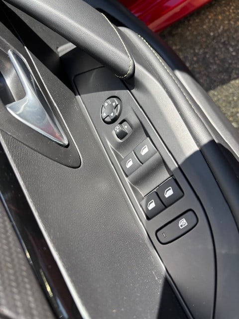 Peugeot 208 gt pack ev 50kwh 136pk/12%bytelling+btw | 3-fase navigatie | cr