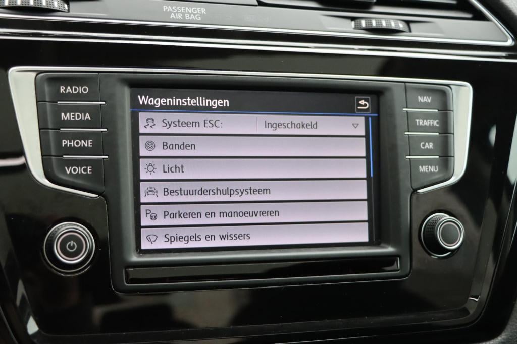 Volkswagen Touran 1.8 tsi highline 180pk dsg7