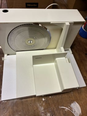 Een snijmachine van Krups