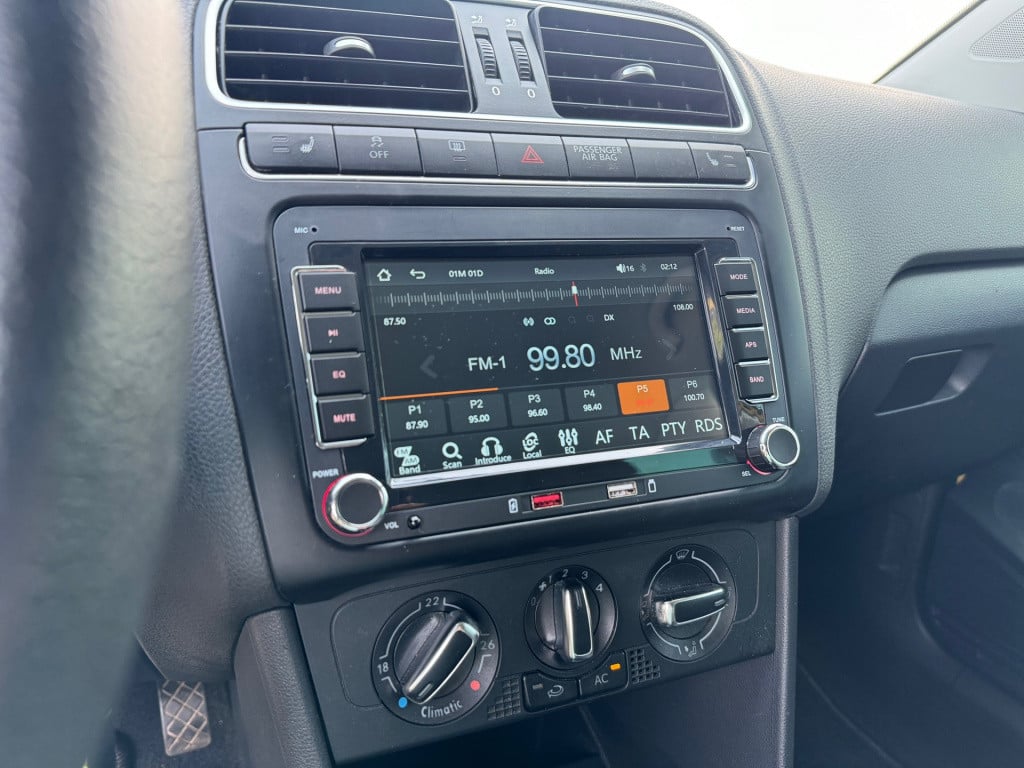 Volkswagen Polo 1.4-16v r-line * carplay * pdc * airco