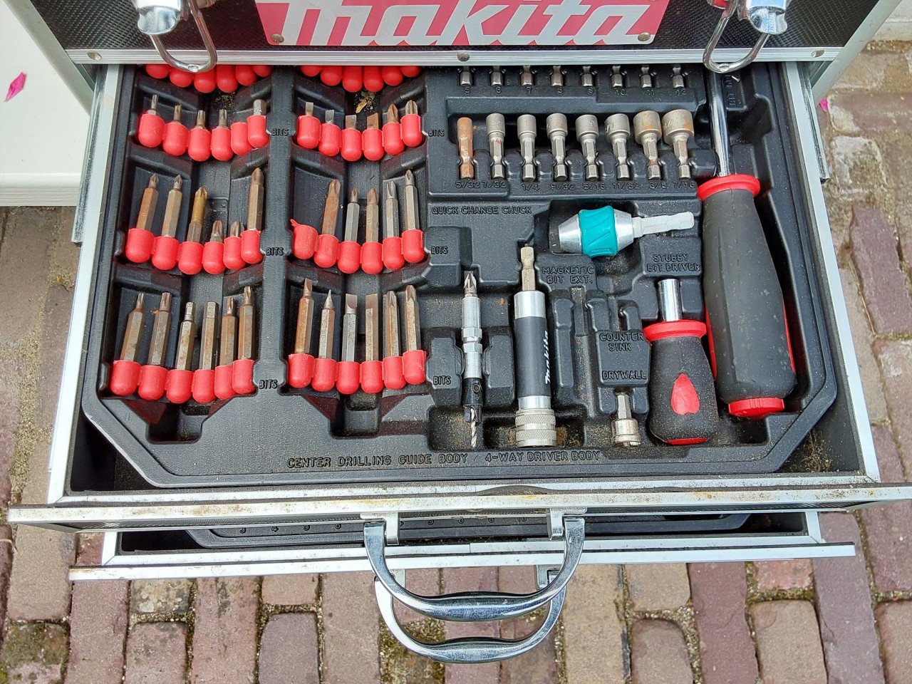 Makita accu boormachine, complete set