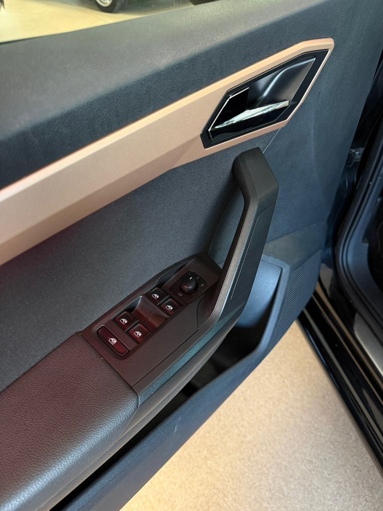 Seat Ibiza 1.0 tsi fr business intense