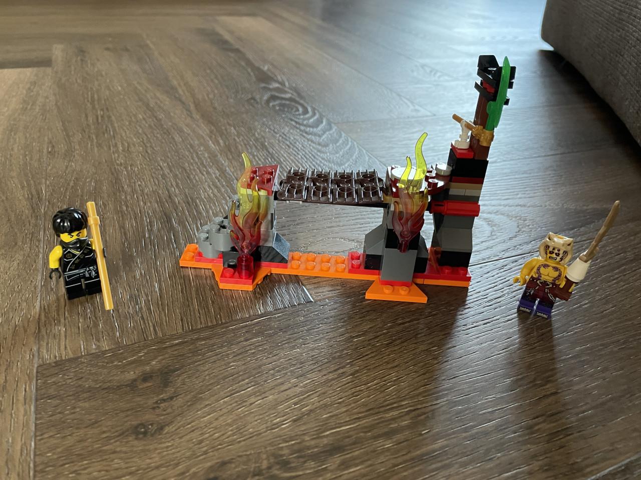 Ninjago lego: Lavastroom 70753