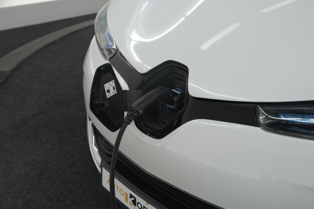 Renault Zoe q90 intens quickcharge 41 kwh | huuraccu | parkeersensoren | na