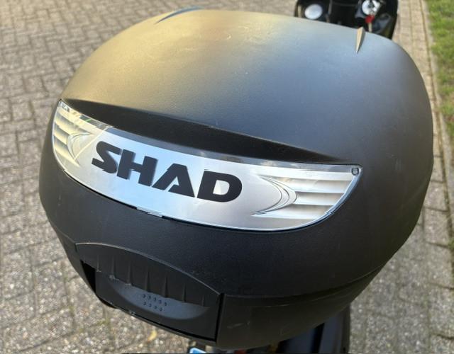 PRACHTIGE SYM MIO 50i EURO5 SNOR SCOOTER BOUWJAAR 2022 ALS NIEUW !
