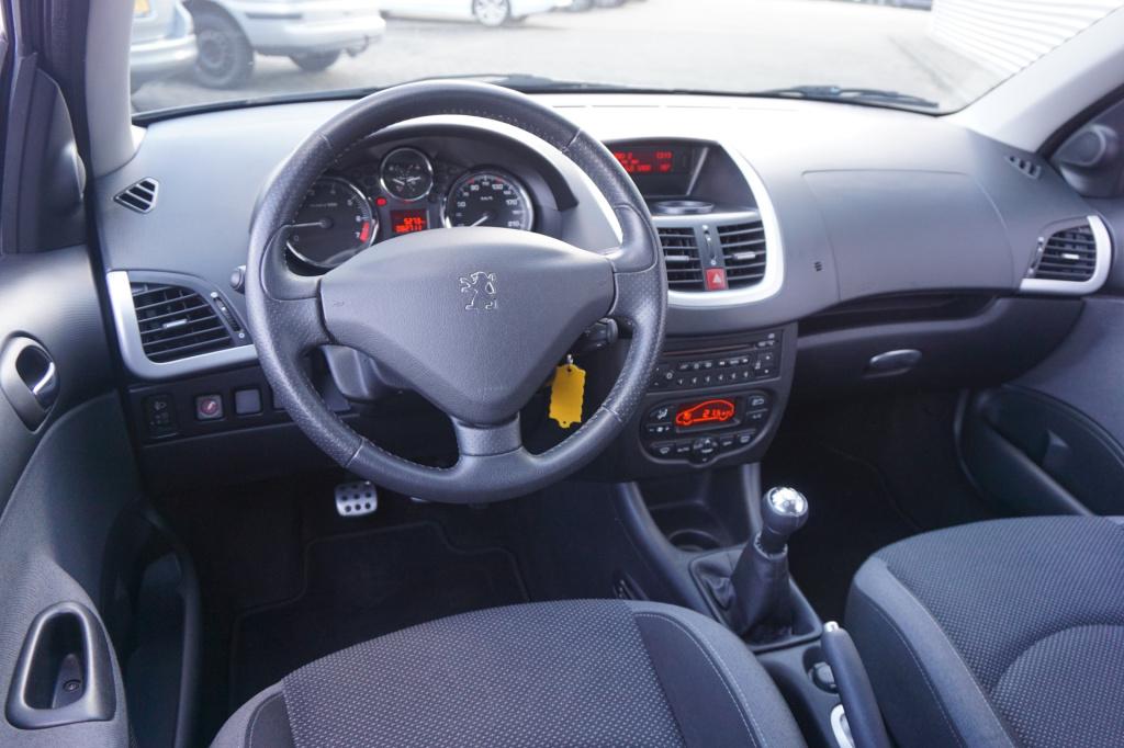 Peugeot 206 + 1.4 xs airco / elektr. ramen / nap / apk t/m 29-07-2026