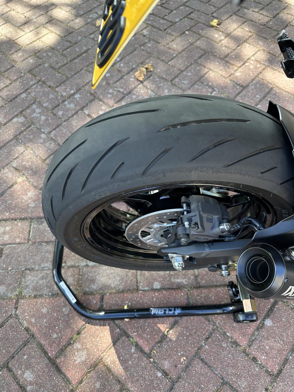 Kawasaki Z900 2025