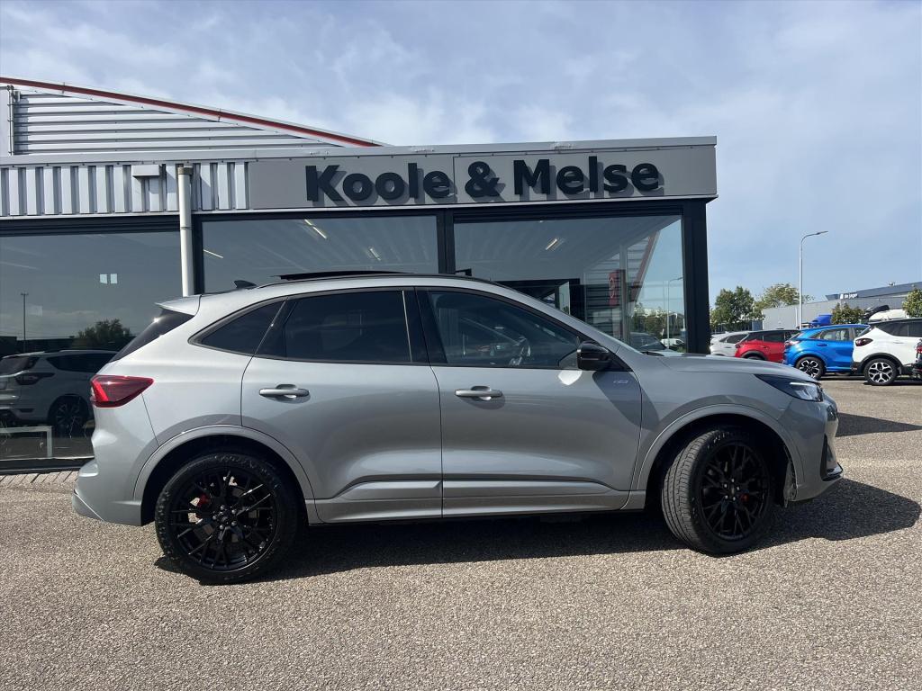 Ford Kuga 2.5 phev 243pk e-cvt st-line x , trekhaak , panodak , winterpack 
