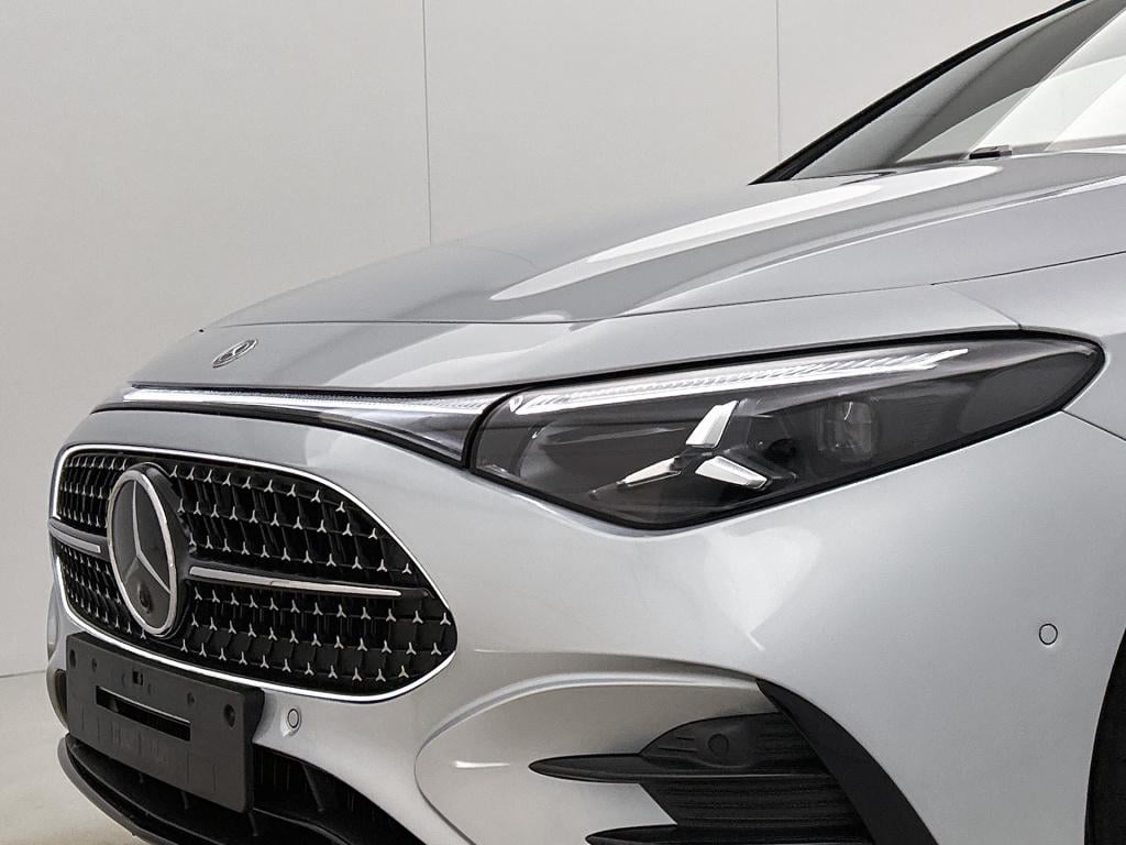 Mercedes-Benz Cla shooting brake 200 business solution amg | premium pakket