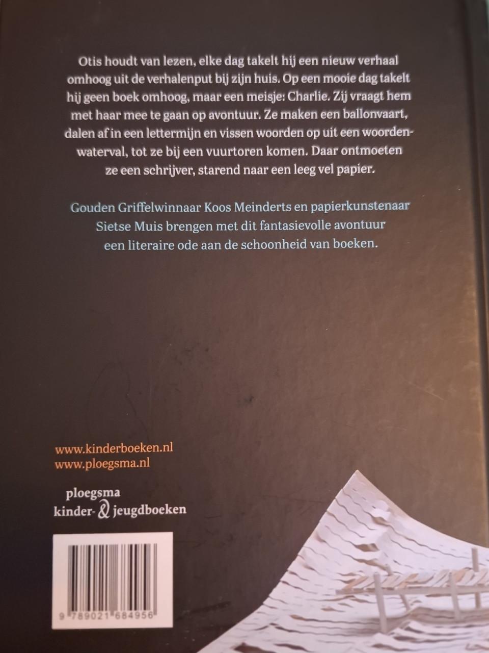 Een zee van papier, door Koos Meinderts & Sietse Muis
