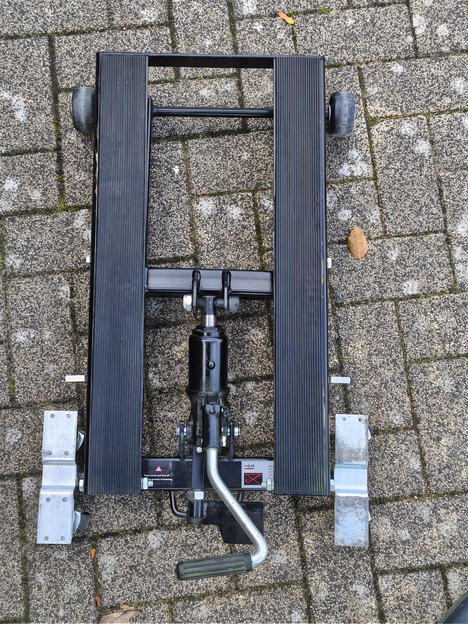 Te koop aangeboden motorlift!