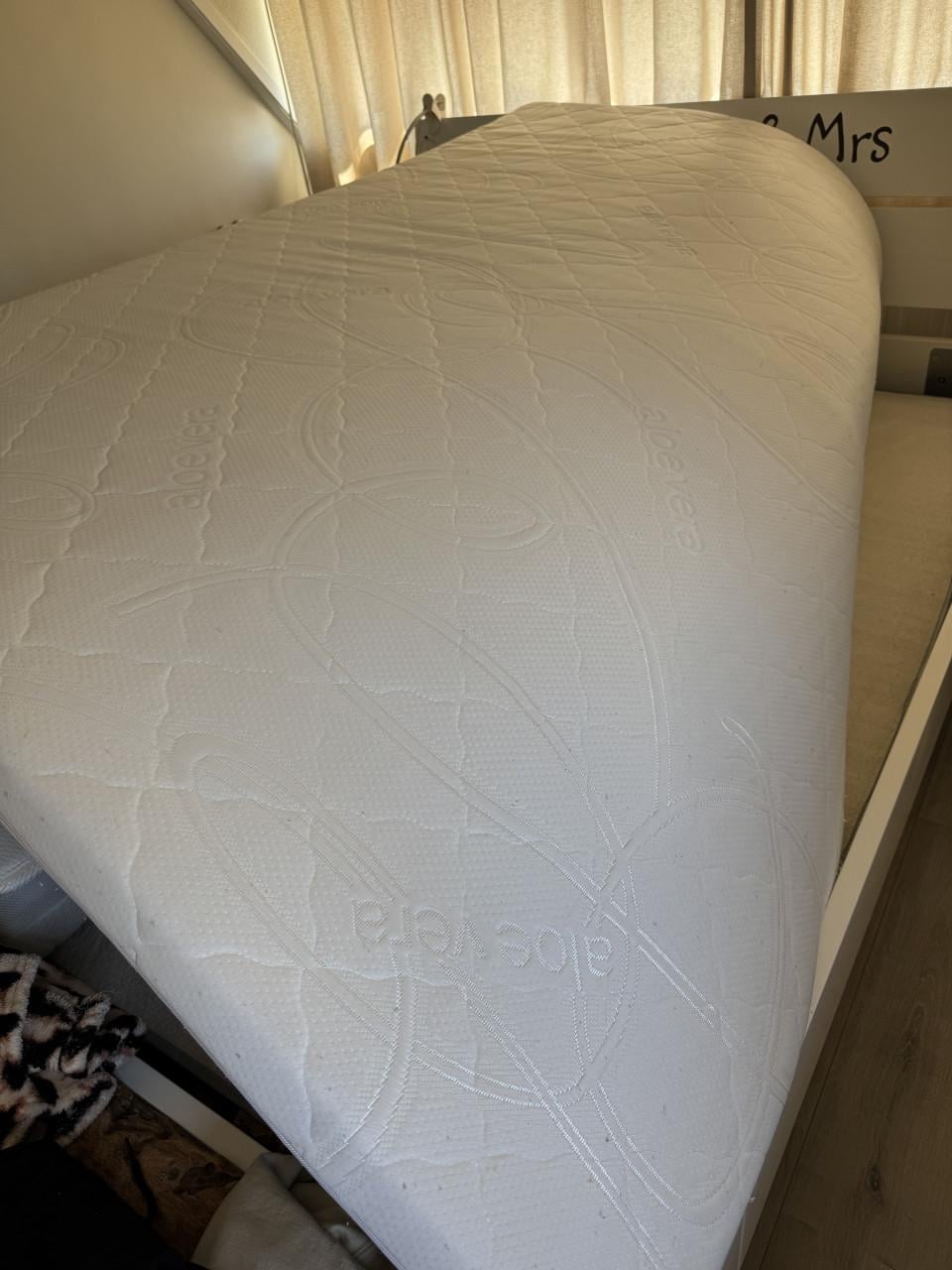 Matras topper 2.00 bij 1.60