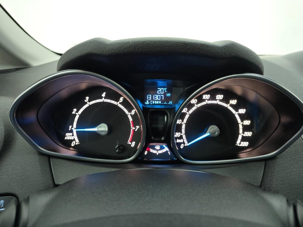 Ford Fiesta occasion 1.0 titanium luxe versie met cruisecontrol en sportvel