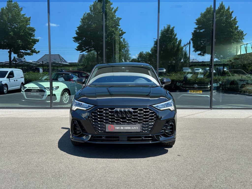Audi Q3 sportback 35 tfsi 150pk s-tronic 2x s-line | zwart optiek | camera 