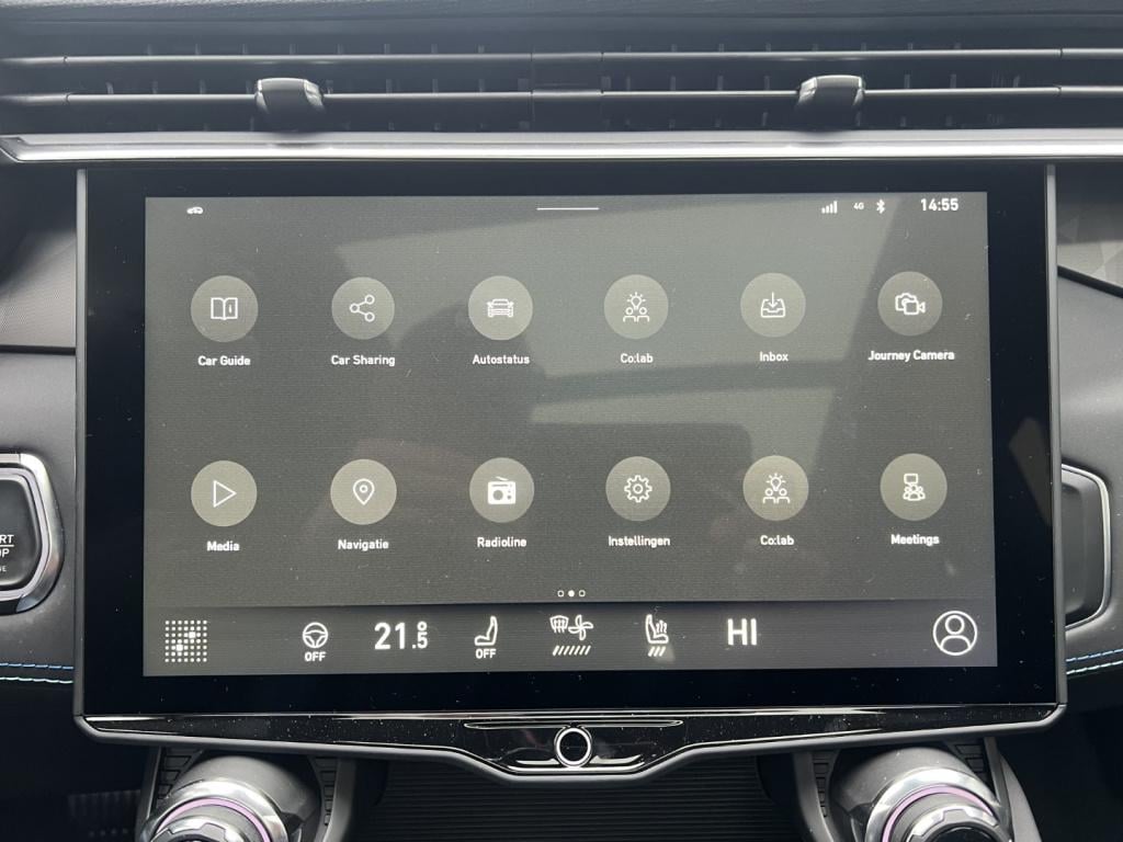 Lynk & Co 01 1.5 261pk plug in hybrid ,black edition , zwarte velgen , pano