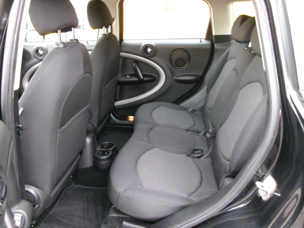 Mini Countryman one 1.6 airco, lm.velgen