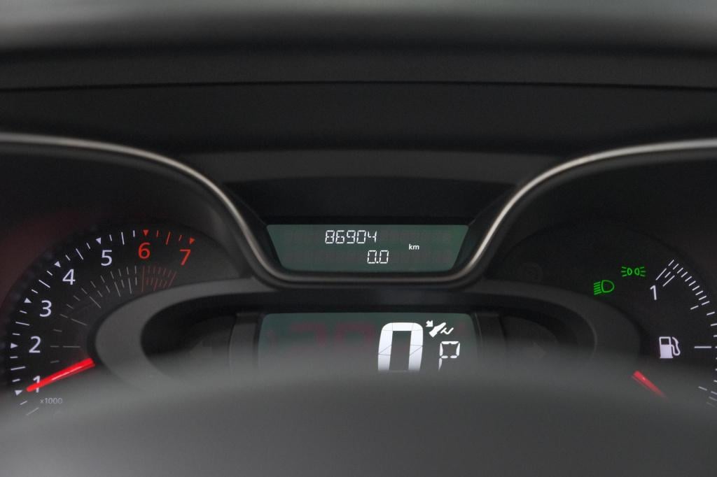 Renault Captur tce 120 edc initiale paris | panoramadak | camera | dodehoek