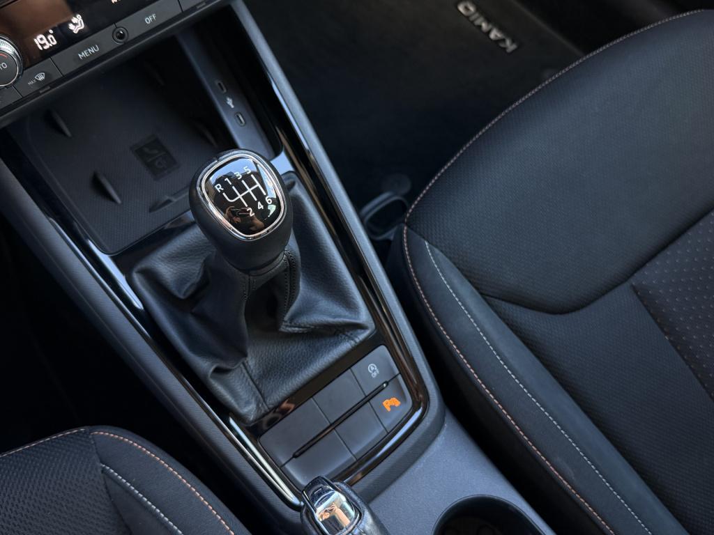 Skoda Kamiq 1.0 tsi scout line | apple carplay | lane assist | stoel/stuur 