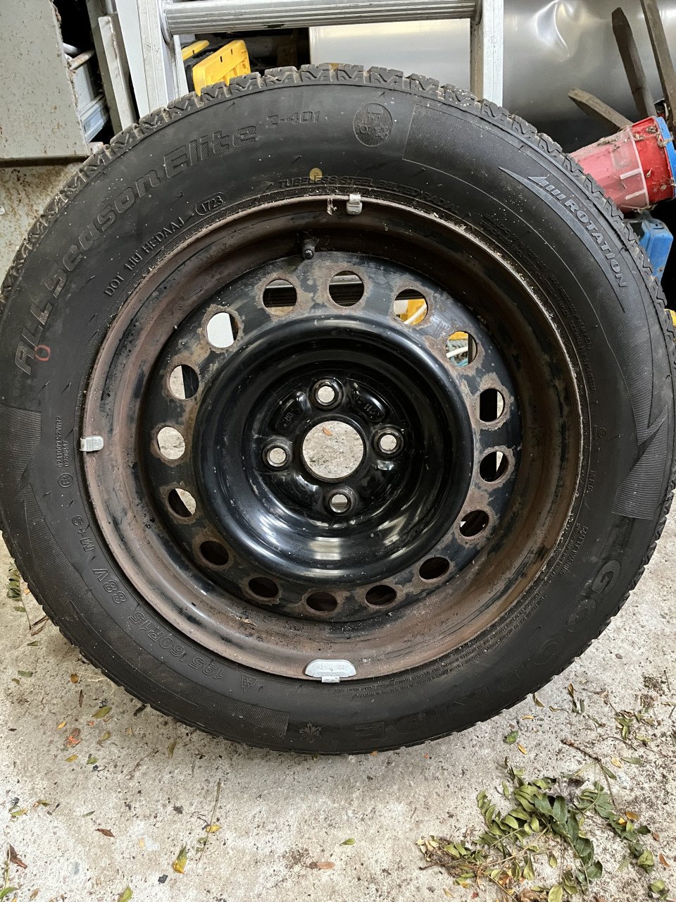 4x Allseason banden met velg