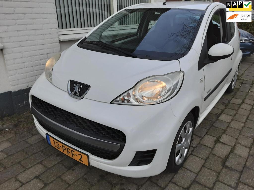 Peugeot 107 1.0-12v millesim 200