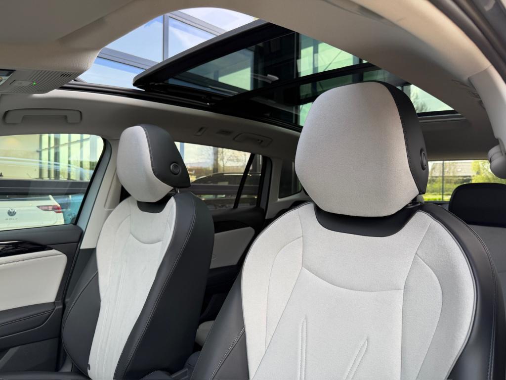 Volkswagen Tiguan 1.5 ehybrid elegance 204pk | panoramadak | trekhaak | 20"