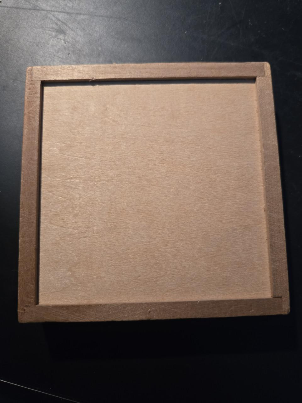 Houten doolhofspel, een klassiek behendigheidsspel, 9.5x9.5x2cm