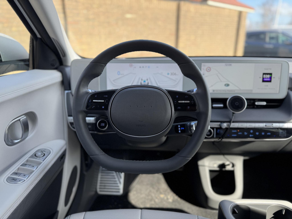 Hyundai Ioniq 5 lounge awd 77.4 kwh | 20'' n-line velgen | leder lichtgrijs