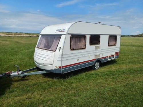 Home caravan met mover
