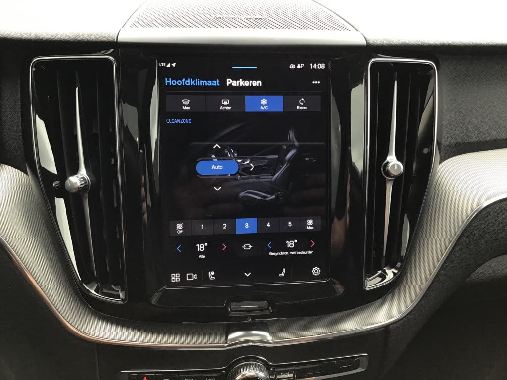 Volvo XC60 2.0 t6 awd plus + bright leder/360 cam./hk premium sound