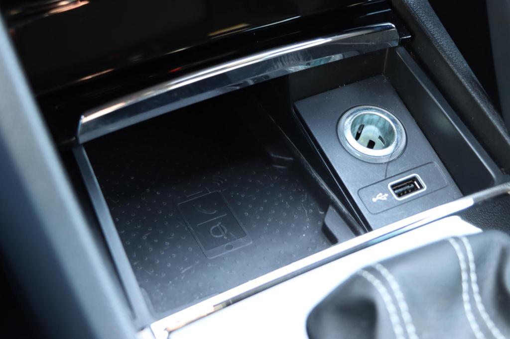 Skoda Kodiaq 1.5 tsi sportline business 150pk dsg7 7p. | pano | trekhaak | 