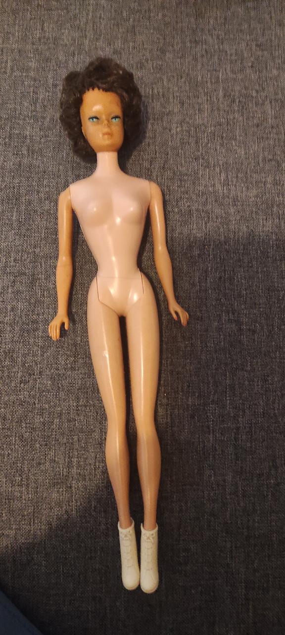 Twee Barbiepoppen jaren 60